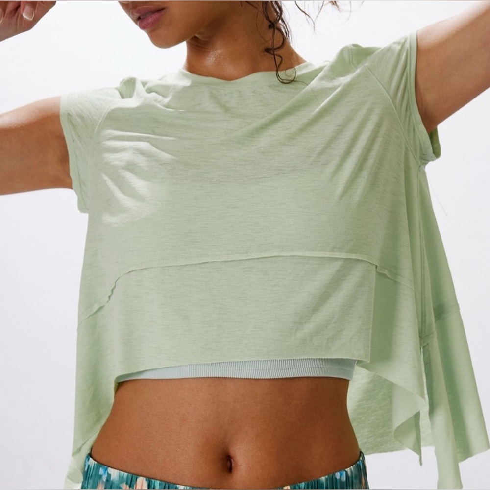 Free People Movement X FP Tempo Tee in Lemongrass ~ Size Large ~ NWOT - Picture 3 of 14